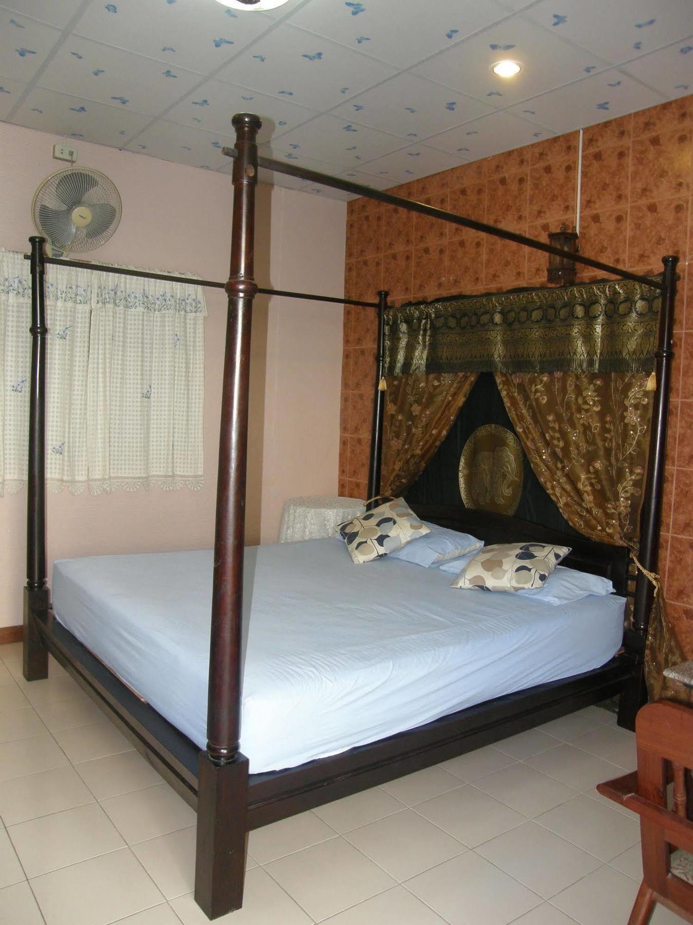 Anchana House Jomtien Exterior foto